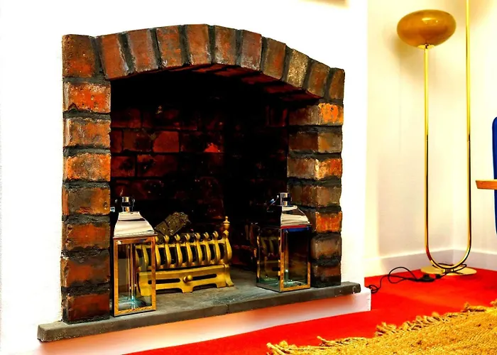 Penzion Spacious 4-bed | Wifi | Parking | Workspace